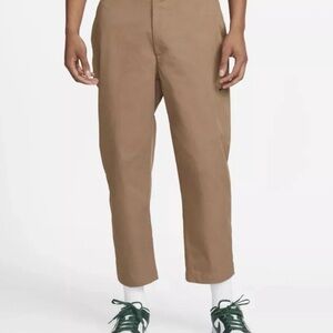 Nike Sportswear Style Essentials Woven Unlined Sneaker Pants DD7032 Mens 28 XS